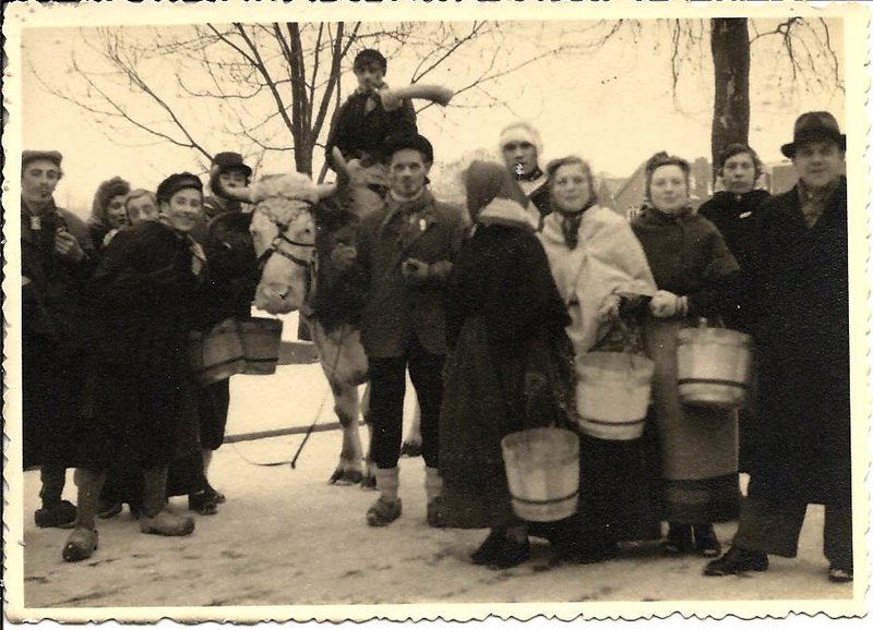 optocht 1947 groep Morgat. Geheel rechts Jef Weekers