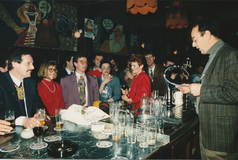 91-01-26 fieestje met de wagebauwers beej de Hermenei-j