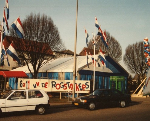 92-02-08 6 x 11 fieesttênt