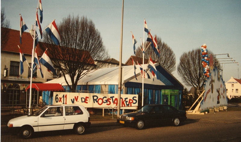 92-02-08 6 x 11 fieesttênt