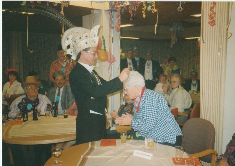 92-02-28 In ut Van Berloheem